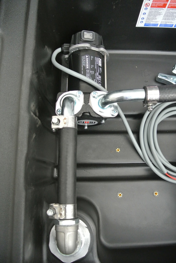 AM-Tank 116 Gallon GASOLINE transfer tank with 12v pump & auto nozzle