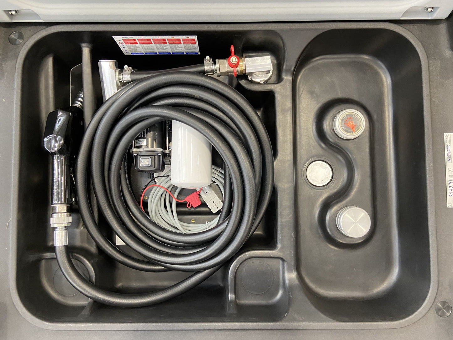 AM-Tank 155 gal DOT Diesel Transfer Tank w/ 12v Pump, Filter, Auto Nozzle