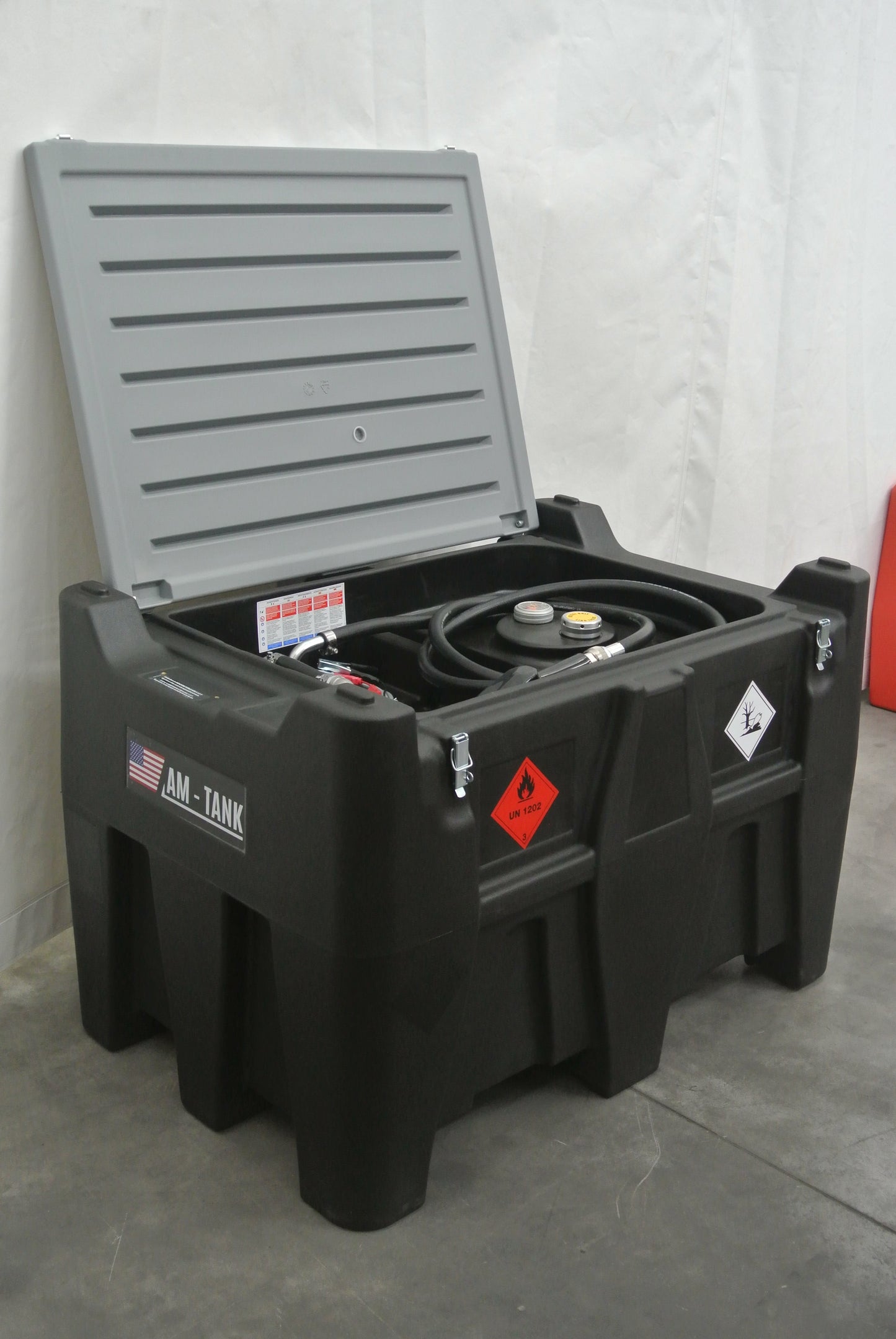 AM-Tank PREMIUM 116 Gallon Diesel transfer tank with 12v pump, meter, nozzle, battery pack